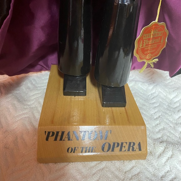 Phantom of the opera nutcracker doll - Picture 3 of 8